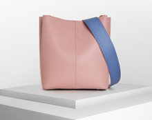 Load image into Gallery viewer, Musha Bucket Shoulder Bag
